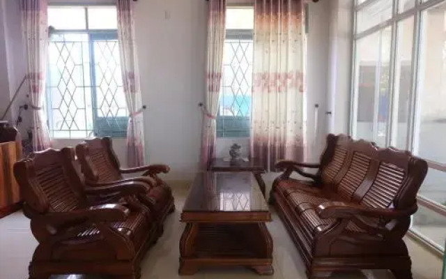 Tuyet Hanh Guesthouse
