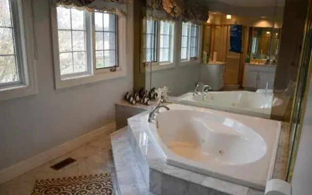 The Minor Grimsby Estate