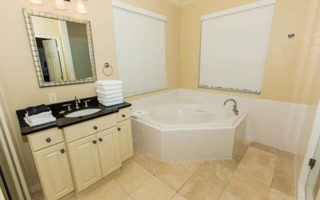 Captain Jax 5 Bedrooms 3 Bathrooms Home