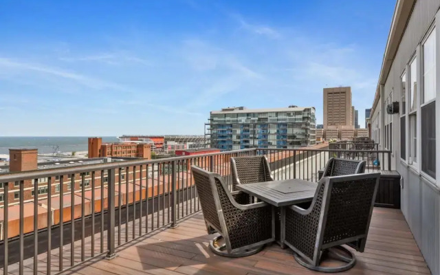 Global Luxury Suites in Downtown Cleveland