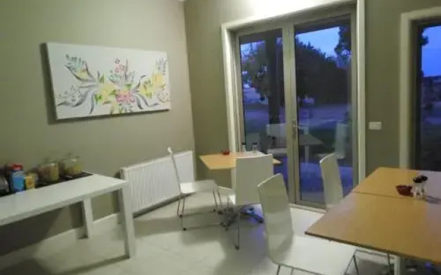 Barkly Suites Apartments