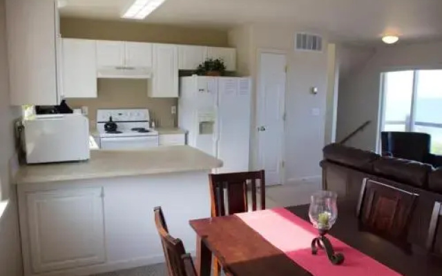 Whale Watcher’s Lookout - 2 Br Home