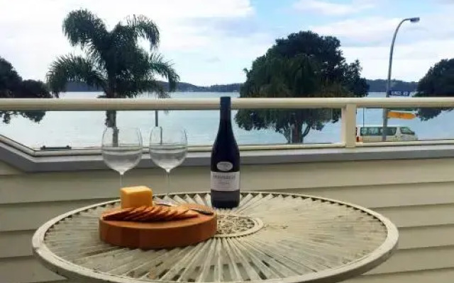 Paihia Beach House B and B