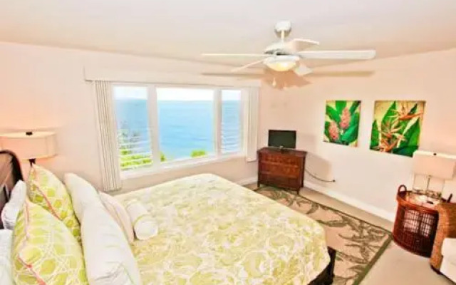 Alii Kai Oceanfront Villa