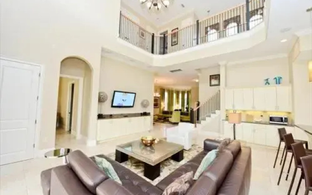 Modern Perfection in Reunion