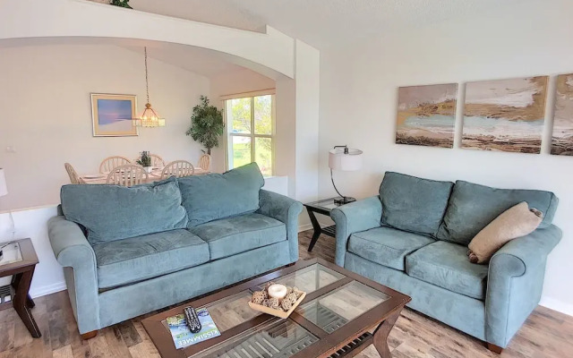 446 Lake Shore Parkway