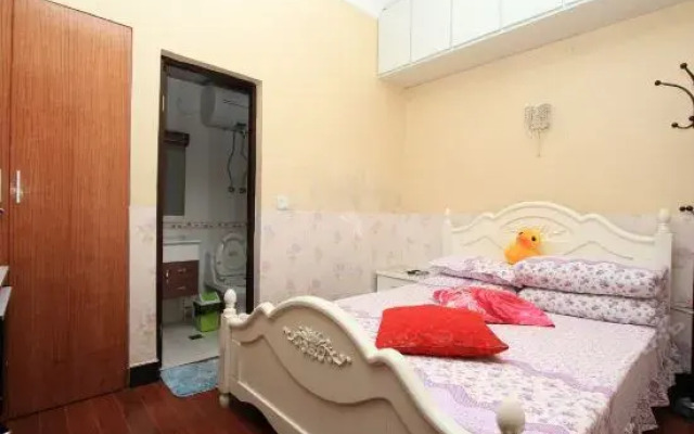 Xitang Qiaoxiaxiaozhu Theme Inn