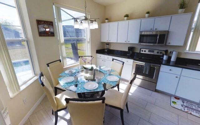 ACO FAMILY - 4Bd with pool ( 1707)