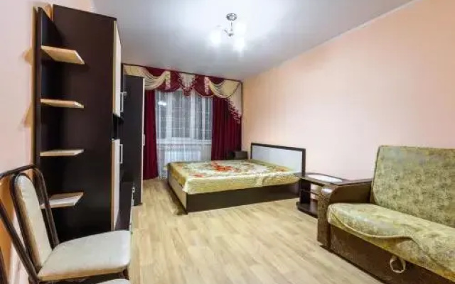 Apartments Na Perevertkina 1/3
