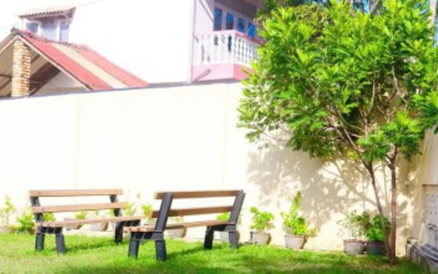 Mount Colonial Hostel by POM