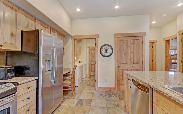 Mountain Thunder M705