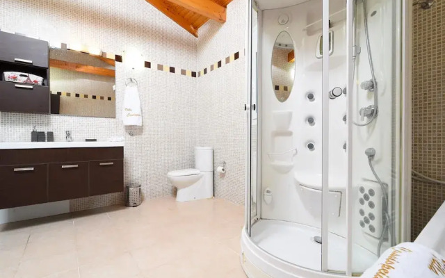 Luxury villa with private pool