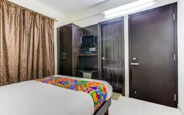 FabHotel Grand Savoury Fandhook