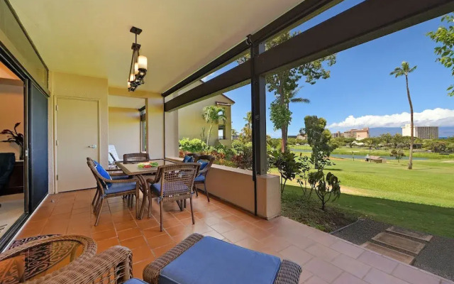 Kaanapali Royal N 102 by RedAwning