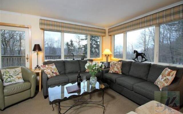 Bear Run House by RedAwning