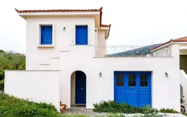 Theo's house in Chora!
