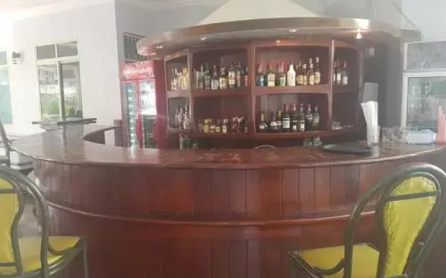 Holmand Hotel