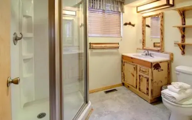 Gold Rush Lodge Retreat