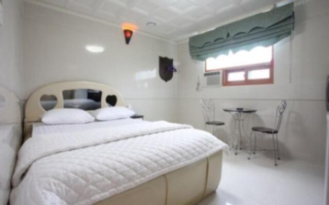 Goodstay Palgyeong Motel
