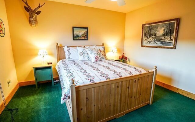 Whispering Aspens - 6 Br Home