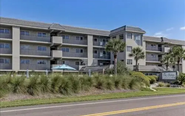 Seashore Condo with Balcony Overlooking the beach and the Atlantic by RedAwning