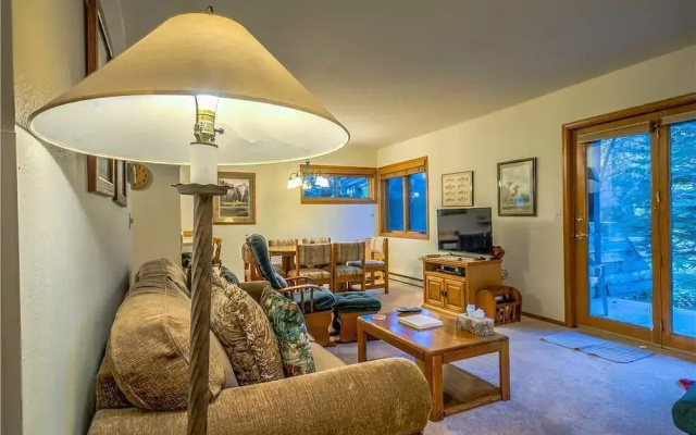 Pines E 101