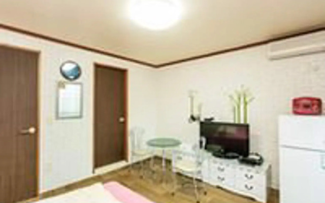 Anmyeondo Hillhouse Pension