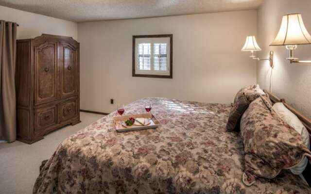 Ruidoso - 100 Hull Rd. #2