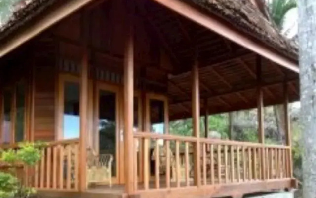 Manguni Terrace Resort