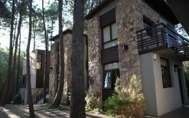 Punta Piedras, Cabañas de mar.
