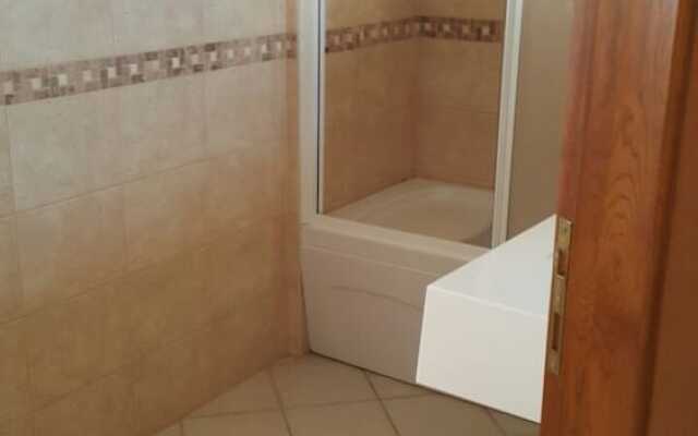 Important Group Villa Berry