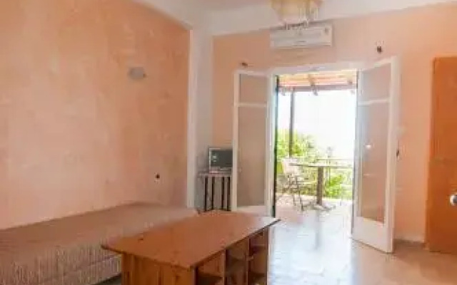 Arokaria Apartments