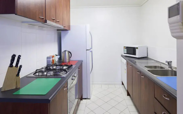2 Bed/2 Bath Apt, Amazing Location!