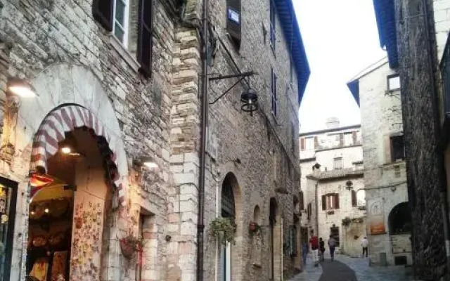 Il Cortile di San Rufino Dolce Suite