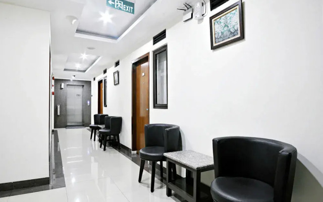 ZenRooms Benhil Pejompongan