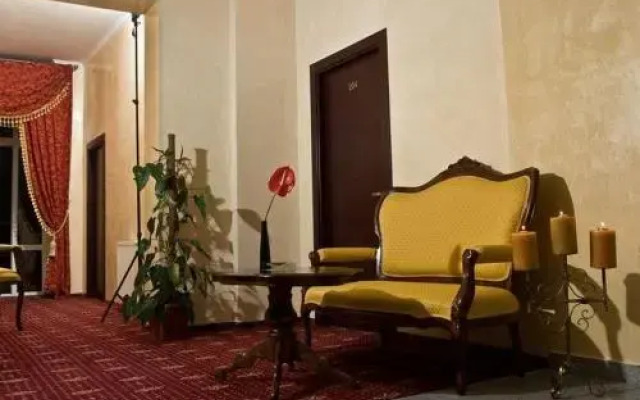 Hotel Maryo