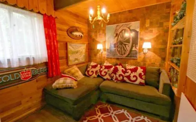 Snowline Cabin 73 by RedAwning
