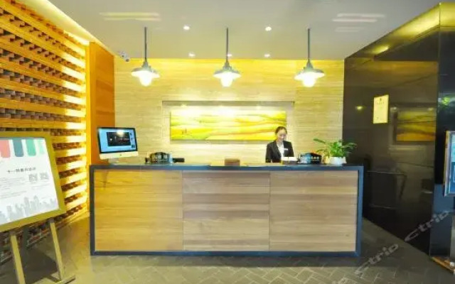 Linyi Hongcui Garden Hotel