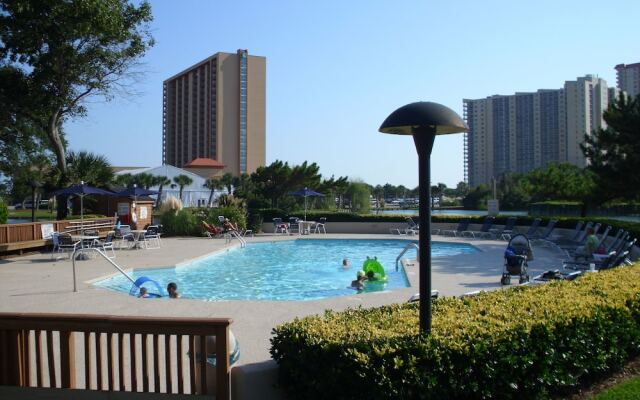 Kingston Plantation&Gloucester Terrace Apartment 4