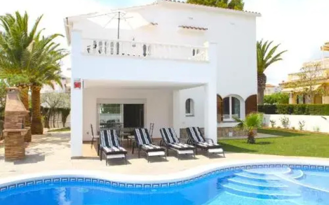 ARENDA Pino Alto Villa Gallo