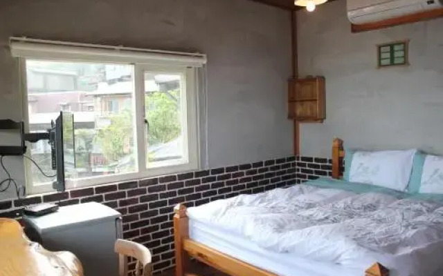 Mountain Sea Bay B&B