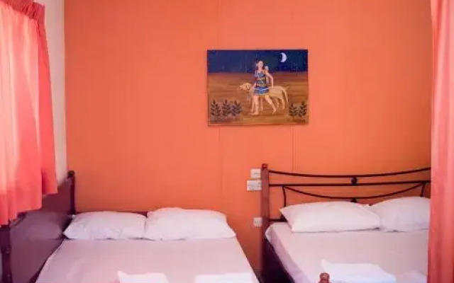 XeniCamp & Bungalows