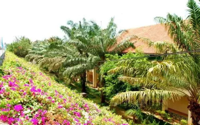Hon Rom 2 Resort