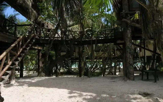 Jade Tulum