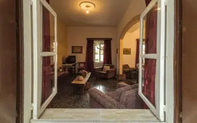 Venezian Castle House