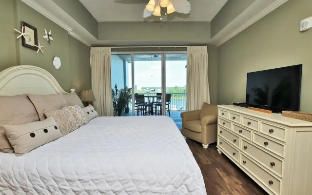 Wharf 405 - 2 Br condo