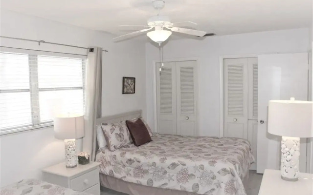 Jamaica Royale 079 - 2 Br Condo