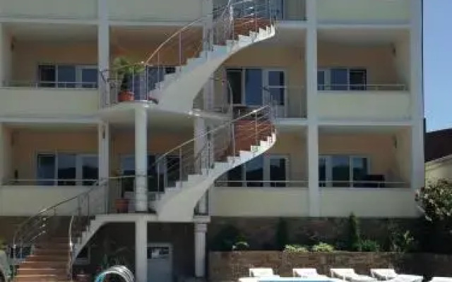 Fem Landia Guest House