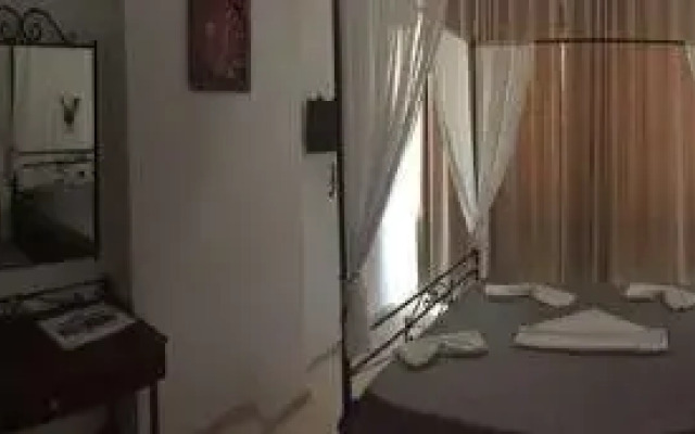 Apostolis Hotel Apartments