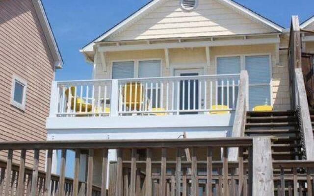 Beachy Keen 5 Br home by RedAwning